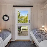 Tjarven - 350m From The Sea By Interhome Hébergement de vacances *