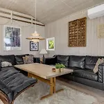 Hébergement de vacances Tjarven - 350m From The Sea By Interhome Hejls