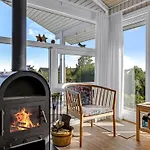 Hébergement de vacances Tjarven - 350m From The Sea By Interhome Hejls